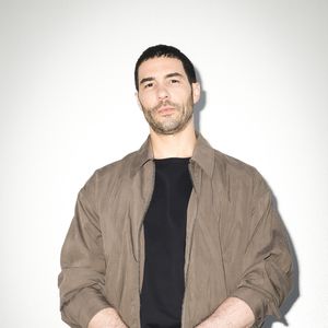 Ébranlée, Leïla Bekhti a même envisagé de s’éloigner de celui qu’elle aime, par peur de le priver de sa paternité

Exclusif - Tahar Rahim en backstage de l'émission "C à vous" lors du 78ème Festival International du Film de Cannes le 20 mai 2025. © Jack Tribeca / Bestimage