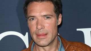 Nicolas Bedos : Le public pas convaincu par sa dernière prise de parole, sa soeur Victoria vole à son secours