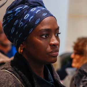 Aïssa Maïga arrive au tribunal - Le réalisateur Christophe Ruggia, poursuivi pour agressions sexuelles envers la comédienne Adèle Haenel, condamné à deux de prison ferme avec port de bracelet électronique va faire appel de la décision, au tribunal judiciaire de Paris, France, le 3 février 2025. © Christophe Clovis/Bestimage