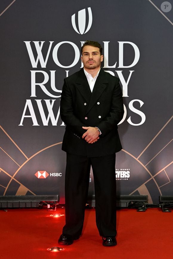 Antoine Dupont durant la cérémonie des World Rugby Awards à la salle des Etoiles à Monaco. © Bruno Bebert/Bestimage