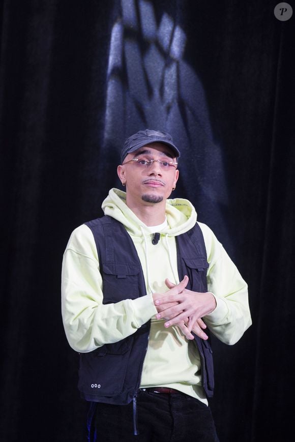 Exclusif - Mister V (Yvick Letexier ) - Enregistrement de l'émission "Clique" présentée par M. Achour sur Canal Plus à Issy-les-Moulineaux le 31 janvier 2020. © Jack Tribeca/Bestimage )