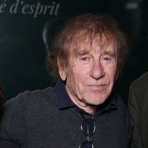 Ce dernier vit très bien sans.

Alain Souchon lors de la 90ème édition au café Les Deux Magots, pour la causerie "L'esprit rive gauche selon A.Souchon", le 25 septembre 2023 à Paris. G.Boley est le lauréat de cette année pour son livre "A ma soeur et unique" (Ed. Grasset).
© Denis Guigenbourg / Bestimage