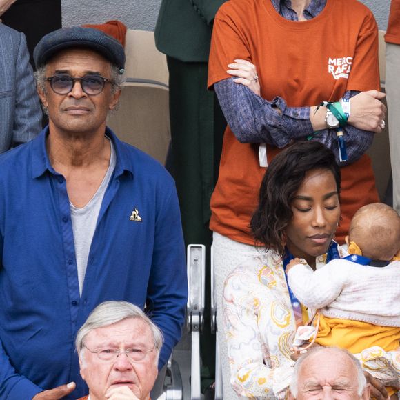 L’ancien tennisman a assisté à l’hommage rendu à Rafael Nadal ce 25 mai

Yannick Noah, sa compagne Malika et leur fille Keelaani lors de l'hommage à R.Nadal lors des internationaux de France de tennis à Roland Garros le 25 mai 2025. © Jacovides / Moreau / Bestimage