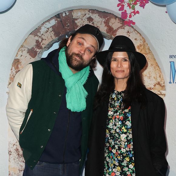 Arthur Jugnot et Flavie Pean assistent à la soirée de gala Mamma Mia ! Soirée de Gala au Casino de Paris le 26 octobre 2023 à Paris, France. Photo par Nasser Berzane/ABACAPRESS.COM