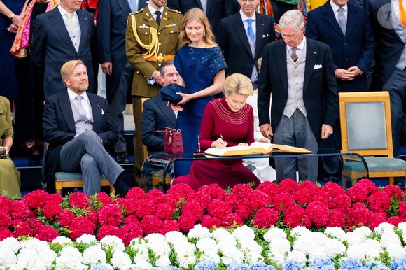 Le Grand-Duc Guillaume, le nouveau Grand-Duc de Luxembourg, le Roi Willem-Alexander, le Roi Philippe, Filip de Belgique, la Reine Mathilde, la Princesse Elisabeth à l'Hôtel de Ville de Luxembourg, lors de l'abdication du Grand-Duc Henri et de l'avènement de son fils le Grand-Duc héréditaire Guillaume. Le 3 octobre 2025. Photo by Mischa Schoemaker/ABACAPRESS.COM