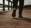 Marcher environ 30 minutes par jour, cinq jours par semaine, peut déjà apporter de nombreux bénéfices.

Photo prise par Chris Hardy / Unsplash