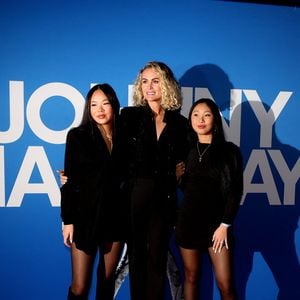 Après avoir perdu sa précieuse maison dans les incendies de Los Angeles il y a un peu plus de sept mois, la maman de Jade et Joy n'a pas encore trouvé de maison Outre-Atlantique comme le révèlent nos confrères de "Closer". 

Laeticia Hallyday et ses filles Joy et Jade - Photocall du vernissage de l'exposition "Johnny Hallyday, l'exposition" au Palais des Expositions à Paris. Le 21 décembre 2023
© Dominique Jacovides / Bestimage