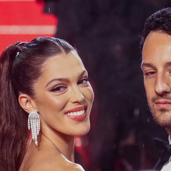 Iris Mittenaere et Diego El Glaoui - Montée des marches du film « Le retour (Homecoming) » lors du 76ème Festival International du Film de Cannes, au Palais des Festivals à Cannes. Le 17 mai 2023
© Christophe Clovis / Bestimage