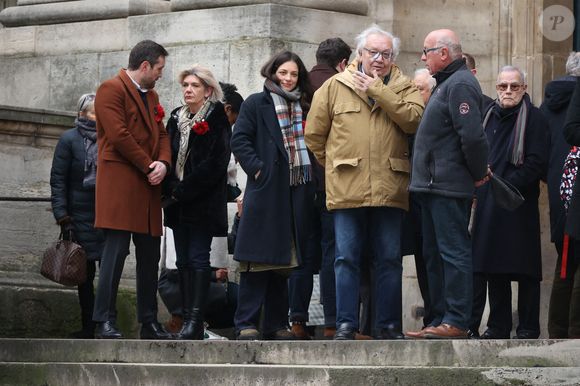 Gabriele Laborde arrivant à la cérémonie d'enterrement de Catherine Laborde à l'église Saint-Roch à Paris. L'emblématique présentatrice météo de TF1 est décédée à l'âge de 73 ans, des suites d'une démence à corps de Lewy, une maladie neurodégénérative dont Catherine Laborde souffrait depuis 2014. Photo de Jerome Domine/ABACAPRESS.COM