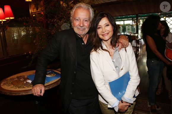 Pierre Arditi et Evelyne Bouix lors de la soirée de présentation de la première édition du Festival CinéRoman, à la Closerie des Lilas, a Paris, France le 16 Septembre 2019. Photo par Jerome Domine/ABACAPRESS.COM
