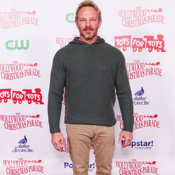 Hollywood, CA 93e Parade annuelle de Noël d'Hollywood avec le grand maréchal Luke Wilson pour soutenir les jouets des Marines pour les Tots, qui s'est tenue sur Hollywood Boulevard.



Sur la photo : Ian Ziering