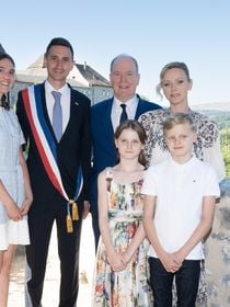 Charlene et le prince Albert de Monaco avec leurs jumeaux Gabriella et Jacques, la jeune princesse mise à l'honneur