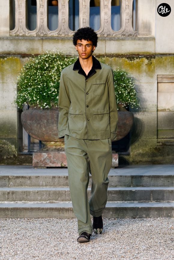 Défilé de mode Dior Homme Prêt à Porter Collection Homme Printemps/Été 2027 lors de la Fashion Week de Paris, France, le 24 juin 2026. © Bestimage