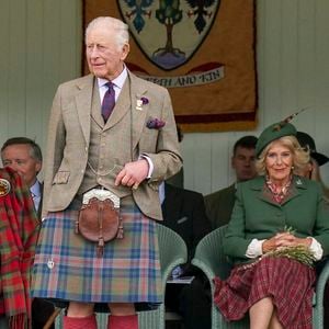 Le roi Charles III et la reine Camilla assistent au Braemar Gathering à Braemar, dans l’Aberdeenshire, au Royaume-Uni, le 5 septembre 2026. Photo : Arthur Edwards/WPA-Pool