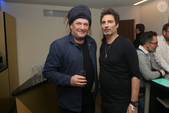 Exclusif - Olivier Delacroix, Richard Orlinski - Backstage du concert Electroshock de Virgin Radio à l'AccorHotels Arena à Paris le 30 novembre 2017. © CVS/Bestimage