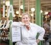 Hélène Darroze s’apprête à fermer temporairement les portes de Jòia, son restaurant du IIe arrondissement de Paris, pour mieux le réinventer.

Exclusif -  La cheffe étoilée Hélène Darroze vient d'ouvrir un nouveau restaurant bistronomique dédiée aux burgers haut de gamme "Jòia Bun" dans le IIème arrondissement de Paris, France.  © Jack Tribeca/Bestimage