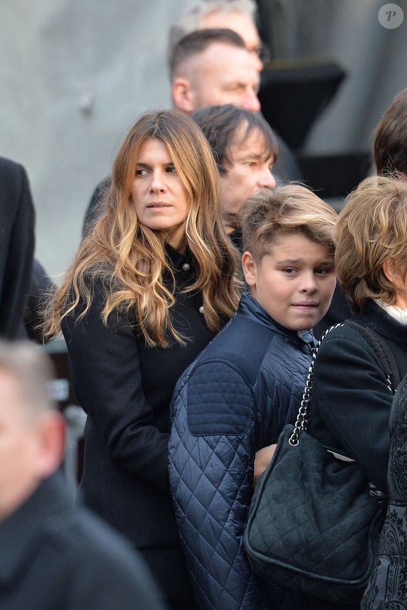 Alexandra Pastor et Cameron Smet à la sortie de l'église de la Madeleine après les obsèques de Johnny Hallyday à Paris le 9 décembre 2017. © Veeren / Bestimage