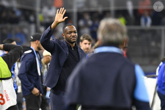 "C'était un moment compliqué car plus de vingt ans de carrière se sont soudainement arrêtés", avoue-t-il.

Steve Mandanda - Match de football Ligue 1 McDonald's opposant l'Olympique de Marseille au Havre Athletic Club le 18 octobre 2025 au stade Orange Vélodrome à Marseille.