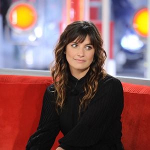 Cette intervention sert à soulager la compression d’un nerf au niveau du poignet.

Exclusif - Laetitia Milot - Enregistrement de l'émission "Vivement Dimanche prochain" présentée par M.Drucker et diffusée le 23 mai 2021 sur France 2. Le 11 mai 2021
Photo par Guillaume Gaffiot / Bestimage