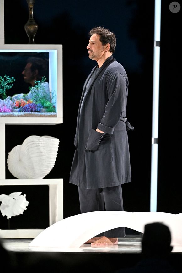 Bruno Salomone durant la 3eme soirée de la 1ere édition du festival Les Théâtrales d'Eze en plein air à l'oppidum du Col d'Eze avec la pièce "Au Scalpel", le 7 août 2023.
© Bruno Bebert / Bestimage