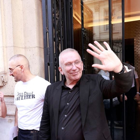Jean-Paul Gaultier au défilé de mode Haute-Couture automne-hiver 2024/2025 “Jean-Paul Gaultier” lors de la Fashion Week de Paris le 26 juin 2024.
© Christophe Aubert via Bestimage