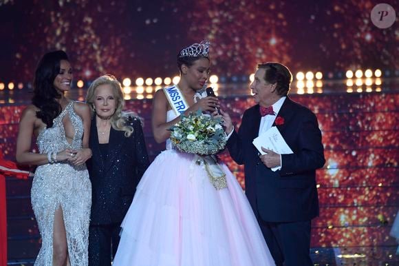 Miss France 2025, sur TF1           Crédits : Pierre Billard/sipa press via Bestimage