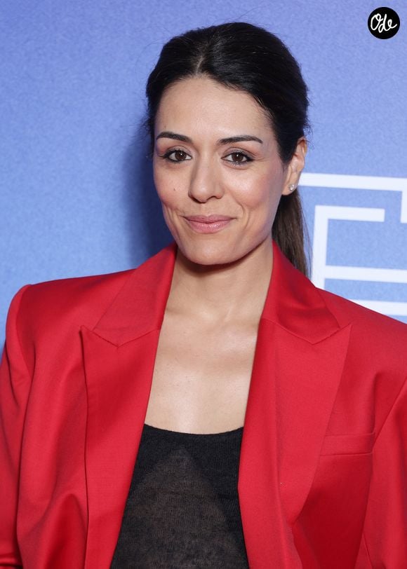 Épanouie dans sa vie privée, elle poursuit également sa carrière d’actrice tout en envisageant un retour à la musique.

Sofia Essaïdi (membre du jury) lors du Festival de la Fiction TV de la Rochelle le 17 septembre 2025. © Denis Guignebourg / Bestimage