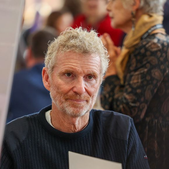 Denis Brogniart à la Hall Georges Brassens de Brive-la-Gaillarde pour la 43ème Foire du livre de Brive, le 7 novembre 2025. ©Jean-Marc LHOMER/Bestimage.