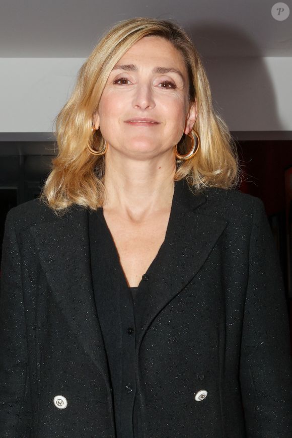 Exclusif - L'actrice et réalisatrice Julie Gayet lors de la présentation du film "Olympe, une femme dans la révolution" au cinéma Jean Eustache à Pessac, Gironde, France, le 13 janvier 2025. © Jean-Marc Lhomer/Bestimage
