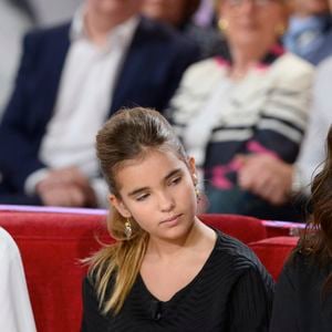 Cristiana Reali avec ses filles Elisa Huster et Toscane Huster - Enregistrement de l'émission "Vivement Dimanche" à Paris le 24 septembre 2014. 
Crédit : COADIC GUIREC / BESTIMAGE