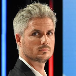 Jean-Baptiste Boursier est le nouveau joker de Gilles Bouleau.

Jean-Baptiste Boursier - Conférence de rentrée BFM TV à Paris. © Coadic Guirec/Bestimage