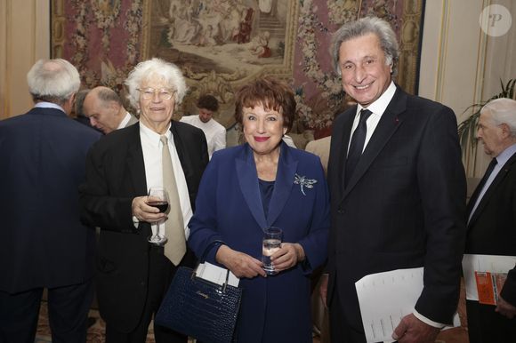 Jean-Jacques Annaud, Roselyne Bachelot et Patrick de Carolis - Dîner de La Revue des Deux Mondes au Cercle Interalliée avec en invité d’honneur Gerald Darmanin, Paris, France, le 3 novembre 2025. Les salons du Cercle Interallié ont fait salle comble ce soir-là, réunissant de nombreuses personnalités du monde de la politique, des affaires, du droit, de la culture ou encore de la diplomatie, venues écouter le garde des Sceaux. 
© Jack Tribeca / Bestimage