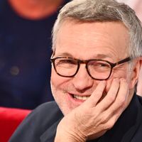 Laurent Ruquier déjà remis de sa rupture avec Hugo Manos : l'animateur avoue avoir eu "un premier rendez-vous"