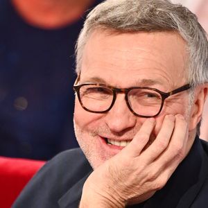 Laurent Ruquier aurait-il déjà tourné la page avec Hugo Manos ?

Exclusif - Laurent Ruquier - Enregistrement de l'émission "Vivement Dimanche" au Studio Gabriel à Paris, France, présentée par M.Drucker et diffusée le 3 novembre sur France 3. © Guillaume Gaffiot/Bestimage