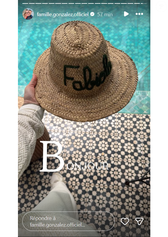 Au programme de ce voyage, les deux parents profitent d'un spa et d'une piscine entourée de plantes exotiques.

Mélanie Gonzalez (Familles nombreuses) en vacances à Marrakech avec son mari Franck.