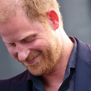 Le prince Harry, duc de Sussex, lors de sa prestation sur scène au concert One805 Live, qui se tenait dans la propriété en bord de mer de la star du cinéma Kevin Costner à Summerland, en Californie.© Amy Katz/ZUMA Press Wire / Bestimage