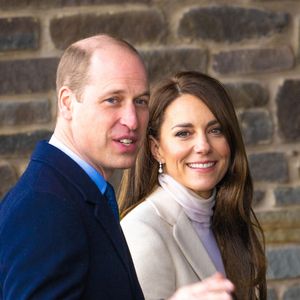 Le prince William, prince de Galles, et Catherine (Kate) Middleton, princesse de Galles, arrivent au centre de loisirs et de remise en forme Aberavon à Port Talbot, pour rencontrer les communautés locales et découvrir comment le sport et l'exercice peuvent favoriser la santé mentale et le bien-être. Le 28 février 2023. Sur place, ils ont participé à un cours de spinning.
©Backgrid USA / Bestimage