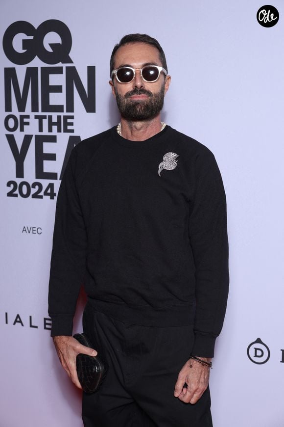 Dans le communiqué, il s'est réjoui de cet accord qui lui permet de "retrouver pleinement la maîtrise" de sa marque et de "poursuivre son développement avec enthousiasme et énergie".

Giambattista Valli - People au photocall de la soirée "GQ Men of the Year awards 2024" à l'hôtel Plaza à Paris. Le 20 novembre 2024
© Denis Guignebourg / Bestimage