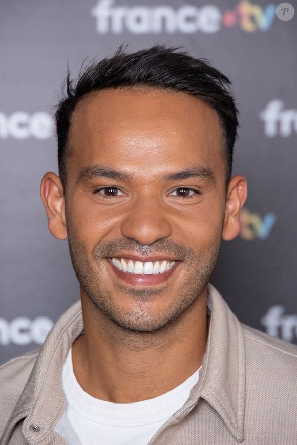 Mohamed Bouhafsi assiste à la conférence de presse de France TV le 04 septembre 2024 à Paris, France. Photo par Nasser Berzane/ABACAPRESS.COM