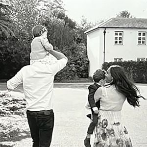 Le prince Harry, duc de Sussex et Meghan Markle, duchesse de Sussex, dévoilent des photos et des vidéos inédites de leur fils Archie dans "Harry & Meghan" (Netflix). Le 15 décembre 2022. 

Photo : Backgrid UK/ Bestimage