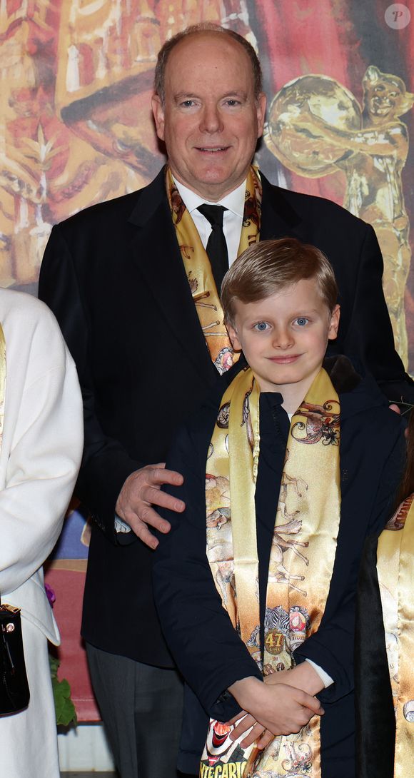 Le prince Albert II de Monaco, Le prince Jacques de Monaco, marquis des Baux - La famille princière de Monaco assiste au 4ème spectacle de sélection du 47ème Festival International du Cirque de Monte-Carlo à Monaco le 19 janvier 2025.

© Jean-Charles Vinaj / Pool Monaco / Bestimage