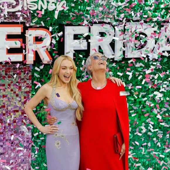 Jamie Lee Curtis et Lindsay Lohan, à Londres lors de la première du film 'Above', le 31 juillet 2025.

Photo par Backgrid UK/ Bestimage