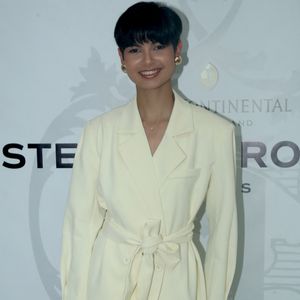 La Française a confié avoir beaucoup pleuré après cette récompense.

Ève Gilles (Miss France 2024) - Stéphane Rolland fête ses 60 ans dans le salon Opéra de l’Hôtel Intercontinental à Paris, France, le 08 Juillet 2026. 

© Bertrand Rindoff / Bestimage