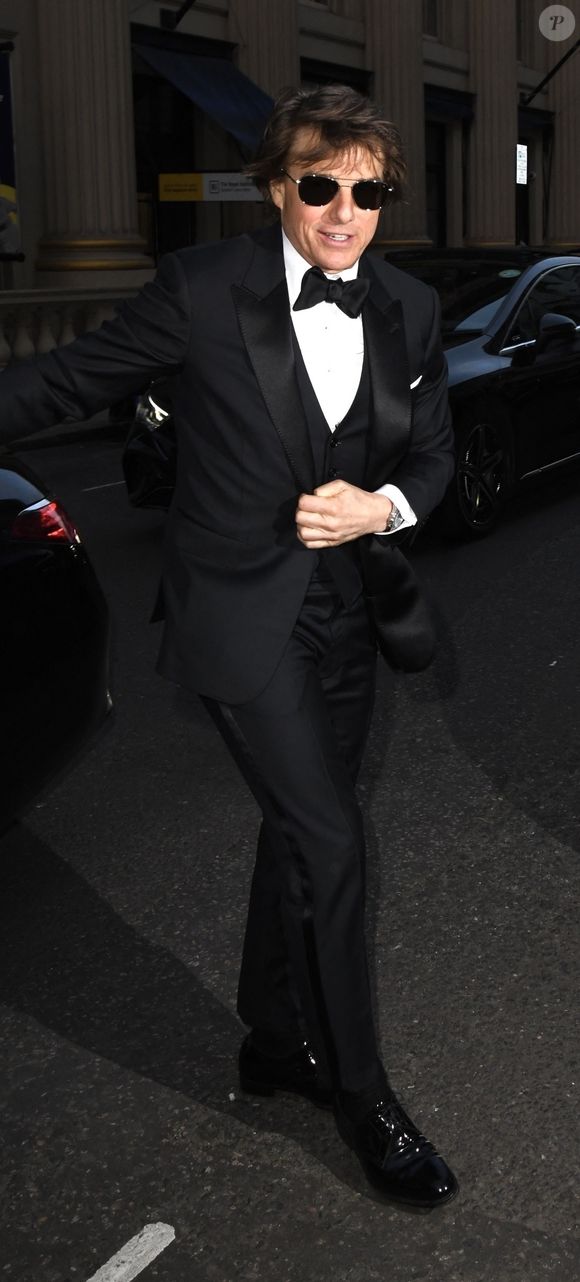 Une petite bourde de la part de Victoria Beckham, qui renforce encore les probabilités que Tom Cruise et Ana de Armas soient en couple

Tom Cruise - Les célébrités fêtent le 50ème anniversaire de V.Beckham au club Oswald's à Londres, le 20 avril 2024. Backgrid UK/ Bestimage