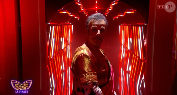 C'était Pef !

La Vache, Deuxième prime de Mask Singer, capture d'écran TF1