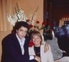 Le chanteur a notamment révélé avoir longtemps caché cette relation au public, à la demande de sa maison de disques. 

Archives - Frédéric François et sa femme Monique - Frédéric François lors de son premier concert à l'Olympia à Paris. Le 21 mars 1994
© Jean-Claude Woestelandt / Bestimage