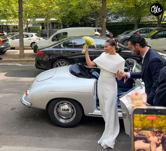 De quoi émerveillé le jeune époux lors de leur retrouvaille avant la mairie. 

Arrivées au mariage civil de Thylane Blondeau et Benjamin Attal à la mairie du 16ème arrondissement de Paris le 29 juin 2026.

© Bestimage