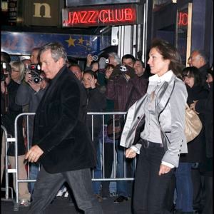 Trois ans après le début de leur idylle, Richard Attias et Cécilia Attias se sont mariés à New York.
Cécilia et Richard Attias au spectacle Mamma Mia à Broadway le 22 mars 2008. Photo : AGENCE / BESTIMAGE
