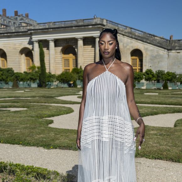 Aya Nakamura au photocall du défilé Jacquemus de la mode homme Printemps/Été 2026 dans le cadre de la Fashion Week de Paris dans les jardins de l’Orangerie à Versailles, France, le 29, 2025. © Olivier Borde/Bestimage