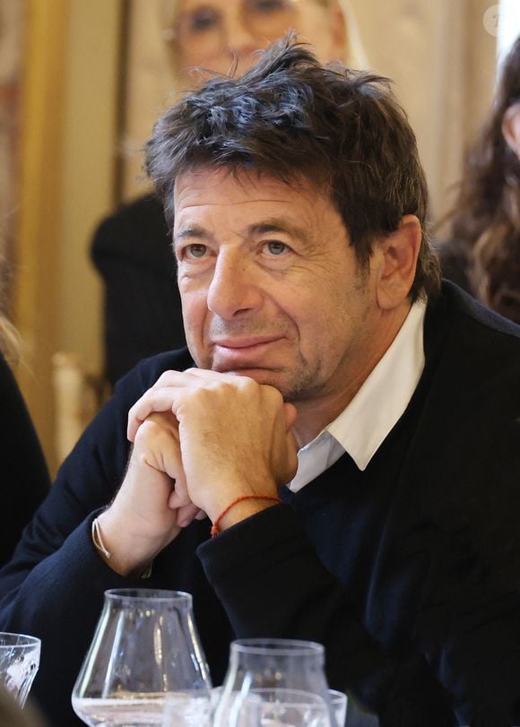 Patrick Bruel lors de la nomination de Stéphane Bern comme Pape du Patrimoine lors de la Saint Clément au restaurant Alain Ducasse Baccarat, à Paris, France, le 20 novembre 2025. Photo par Denis Guignebourg/Bestimage